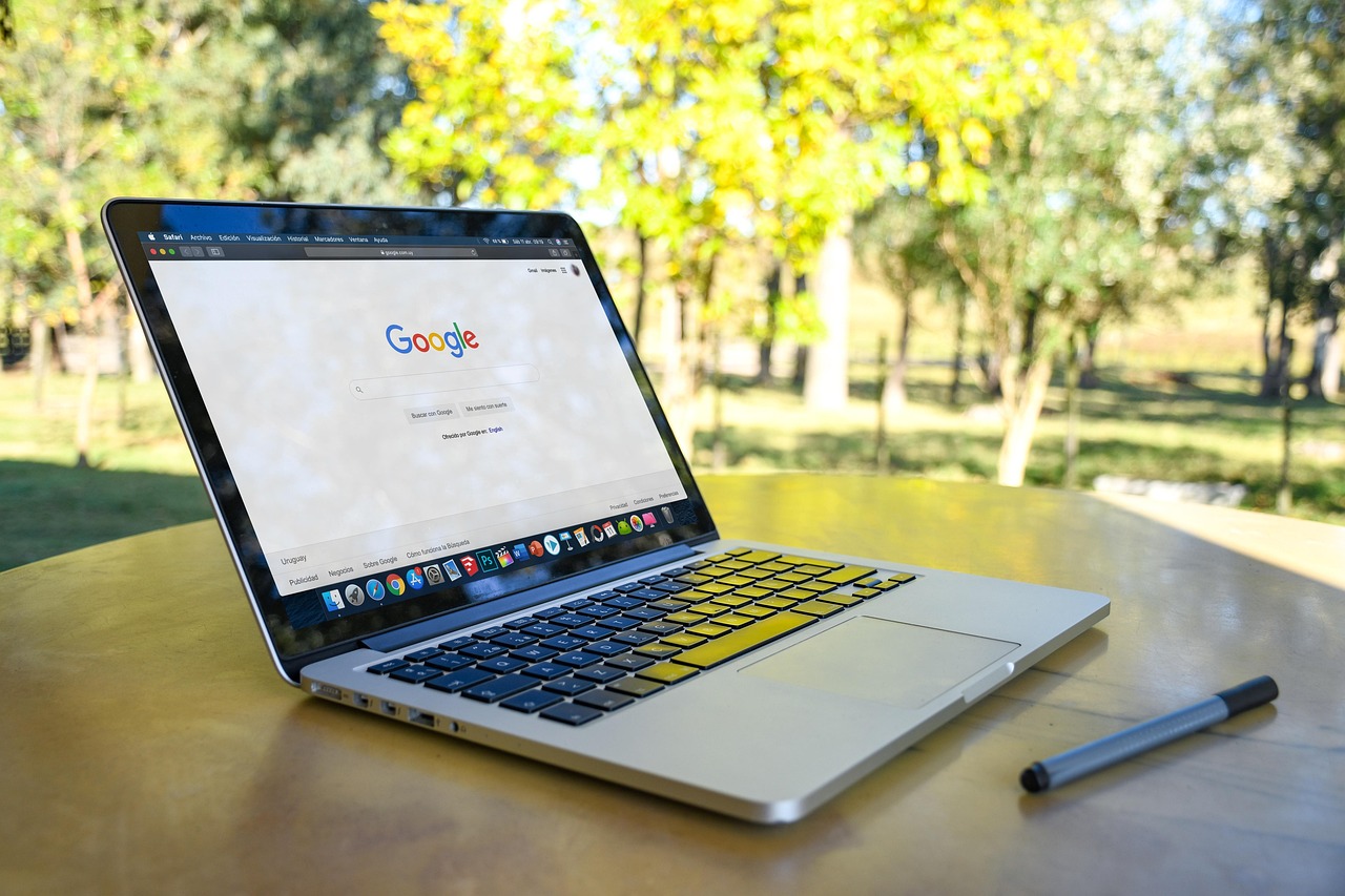 在宅で副業のWebライターが単価を上げる方法は？